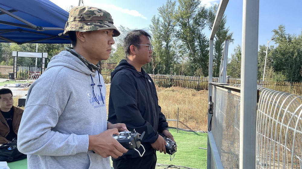 新疆无人机执照培训新纪元：保华润天航空开启专业飞手培养计划