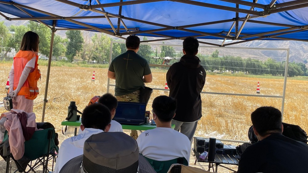 把创意“飞”出来!新疆保华润天无人机培训:你最酷的创作伙伴