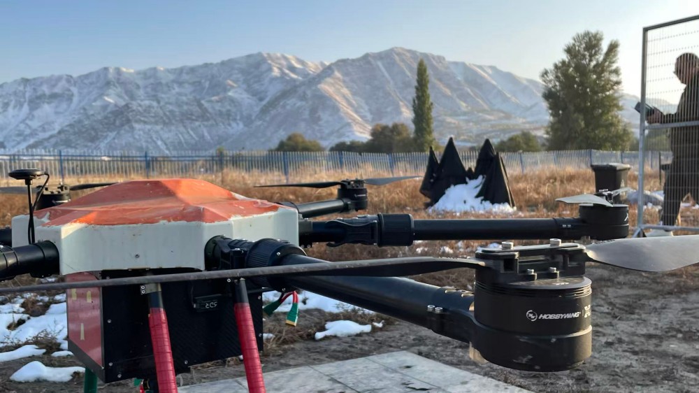 新疆无人机飞手摇篮:保华润天03考点成就飞行梦想