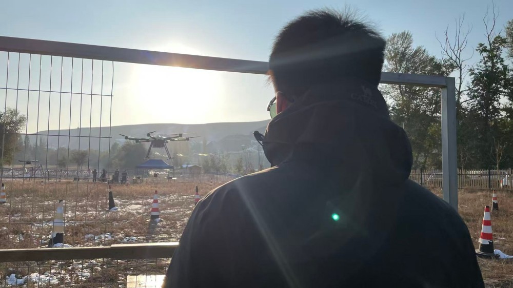 新疆无人机飞手摇篮:保华润天03考点成就飞行梦想