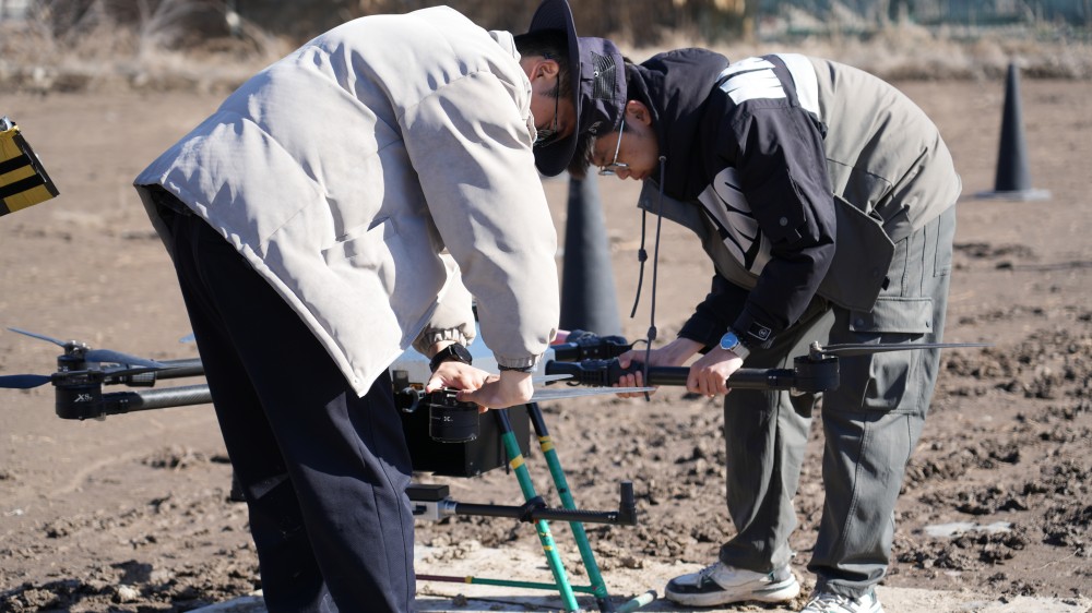 新疆无人机培训选保华润天:一培双证+免费重修,考证就业双保障