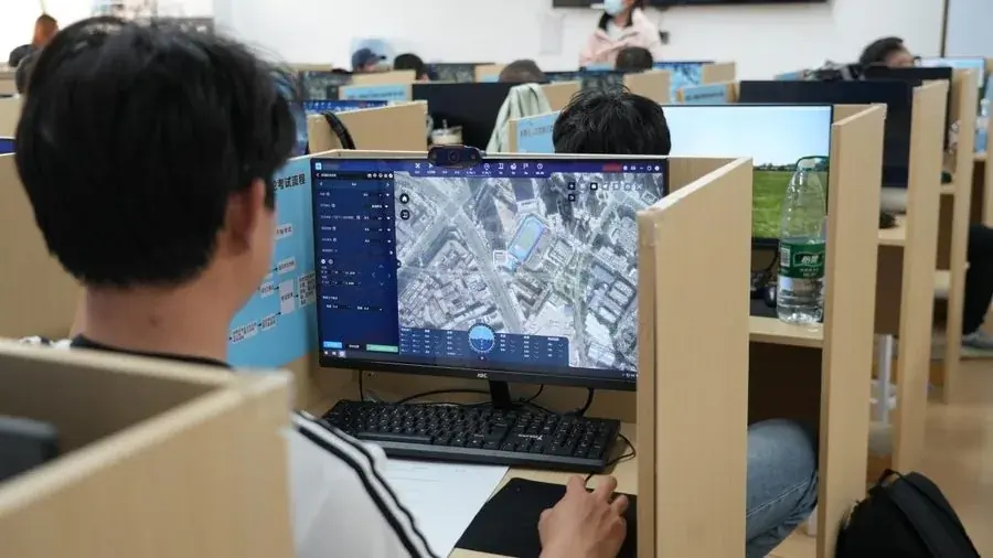 新疆兵团草原检测中心无人机执照培训